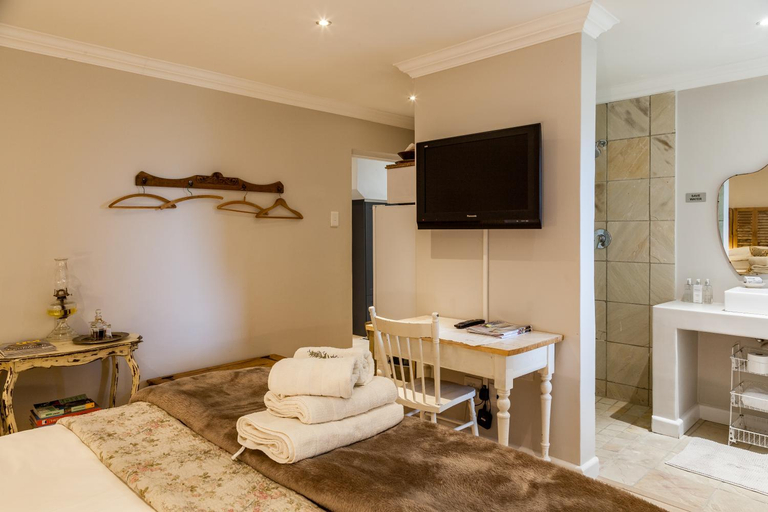 Bathroom 2, Nerf-af ROOMS at Onrus , Hermanus, Overberg