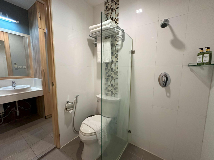 Bathroom 1