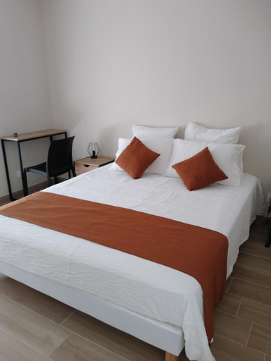 Bedroom 2, Gite de La Source - Villa privee avec piscine, Ardèche