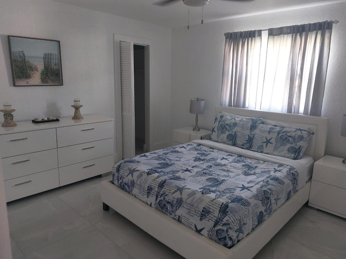 4, Cape Coral Mini Palace, Lee