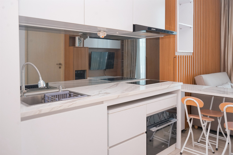 Others 3, Modern and Comfy 1BR Apartment Tree Park City BSD By Travelio, South Tangerang