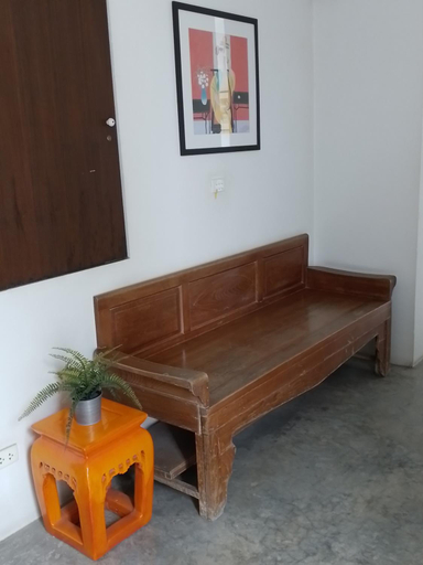 Others 3, Udee Bangkok, Phaya Thai