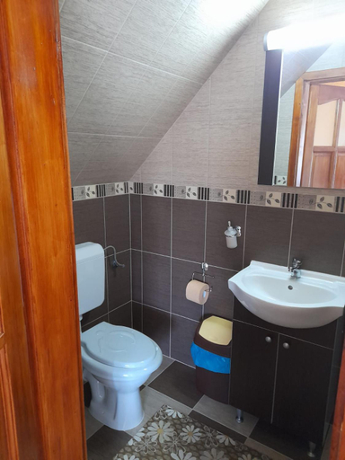 Others 4, Casa EMY, Praid