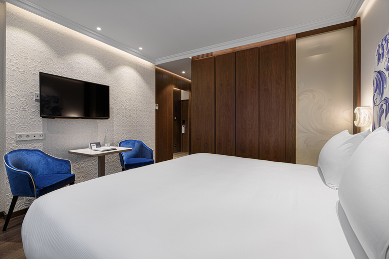 Bedroom 27