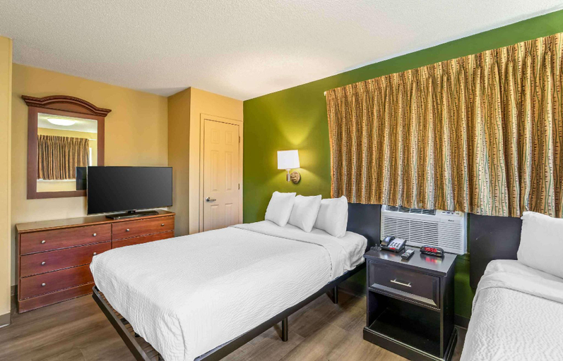 Bedroom 8