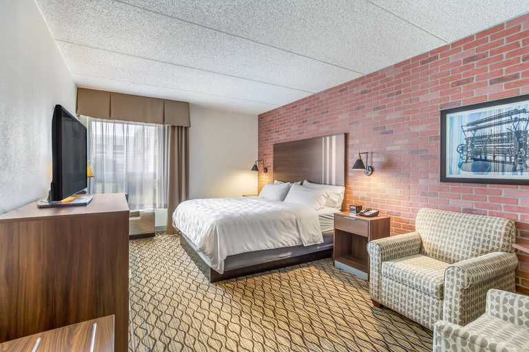 Bedroom 11