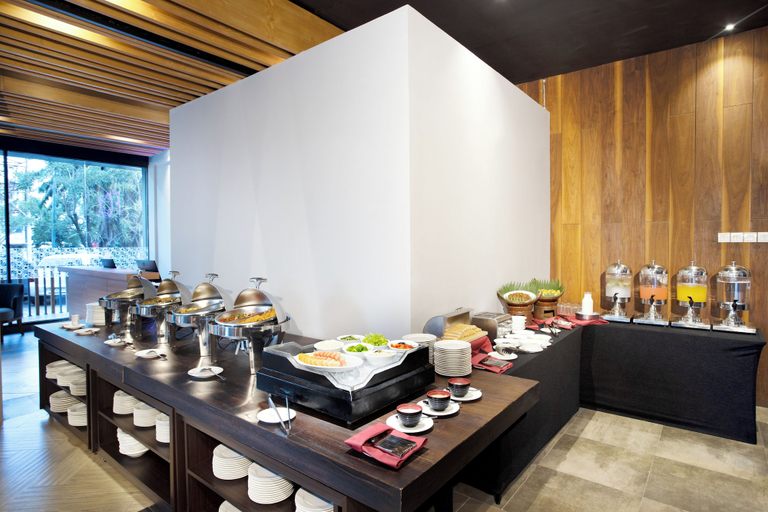 Food & Drinks 3, Fox Lite Hotel Cikarang, Cikarang