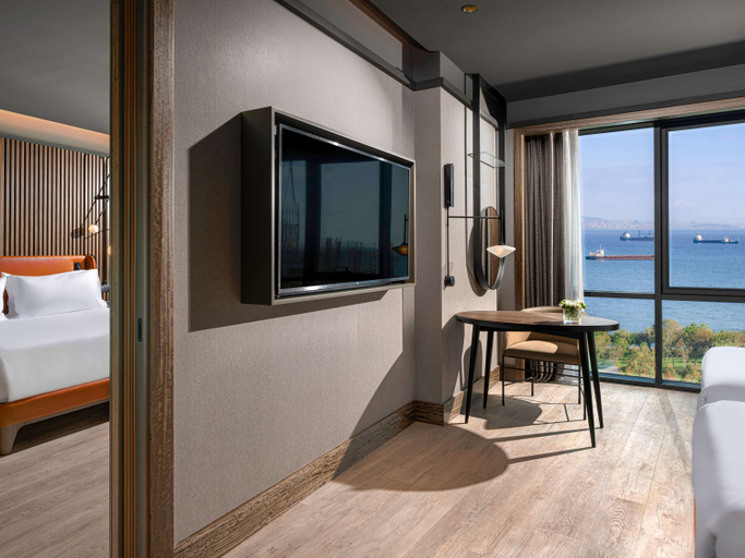 Bedroom, Mövenpick Hotel Istanbul Marmara Sea, Zeytinburnu