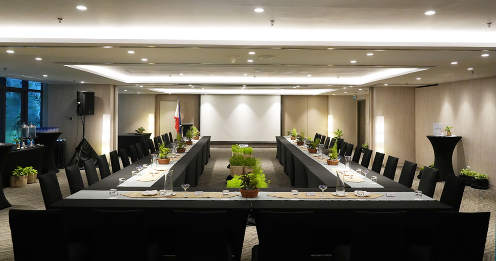 Business Facilities