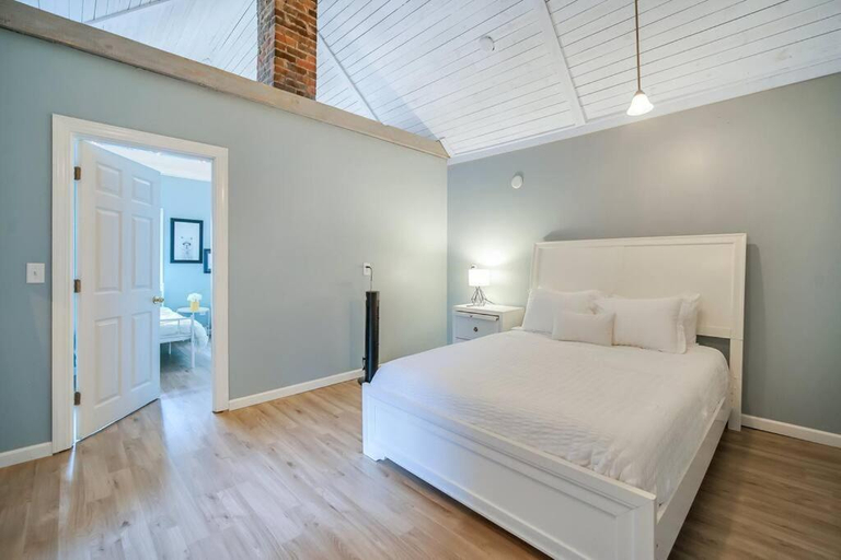 Bedroom 17