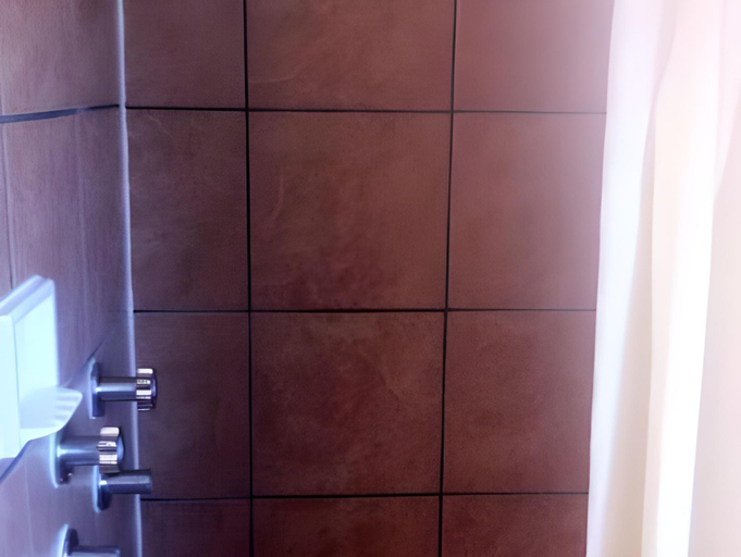 Bathroom 3, Sky Riders Motel, Sacramento