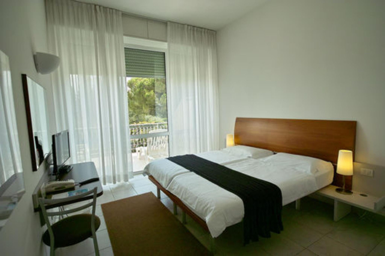 Bedroom 18