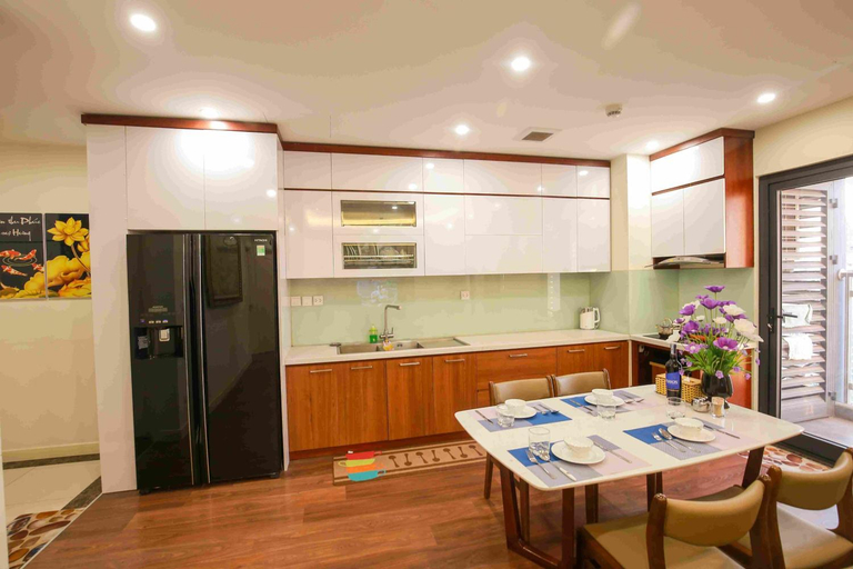 Dining Room 10