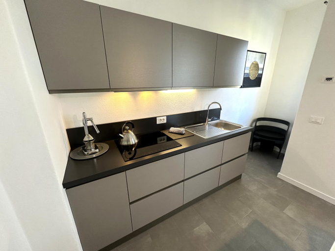 Others 4, La Pervinca Apartments, Verona