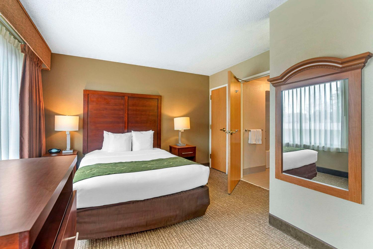 Bedroom 13