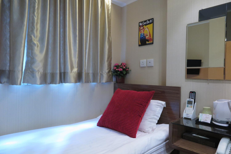Bedroom 12