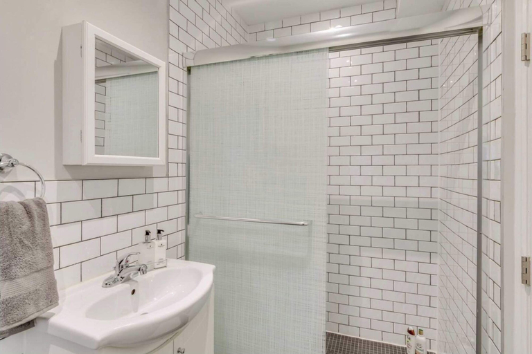 Bathroom 3, Casa Queen-Unique 2BR Suite- Leslieville, Toronto