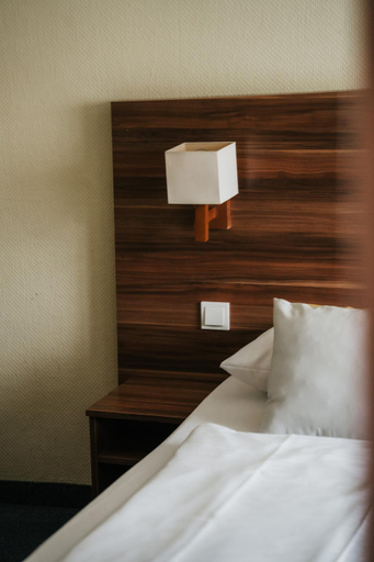 Bedroom 13