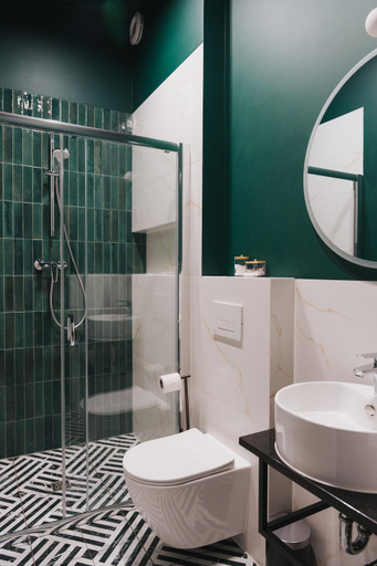 Bathroom 11