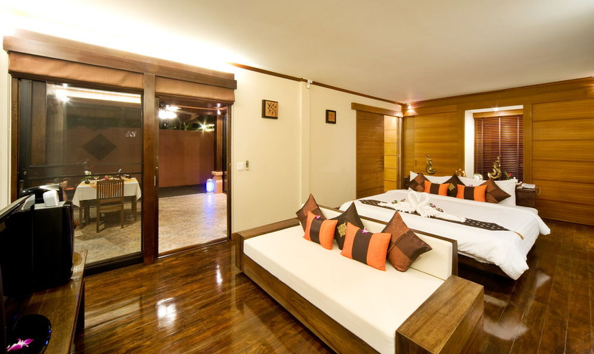 Bedroom 23