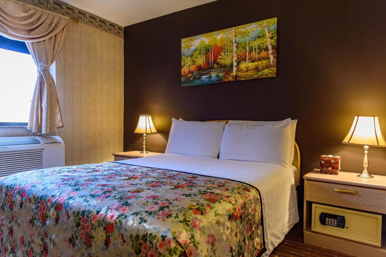 Bedroom 9