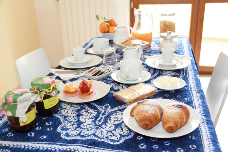 Food & Drinks 5, La Rosa Blu Bed & Breakfast, Bari