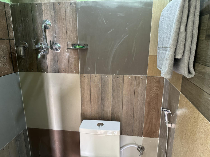 Bathroom 2, Kankali Viewpoint Resort Pvt Ltd, Bagmati