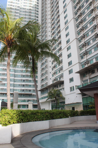 Exterior 4
