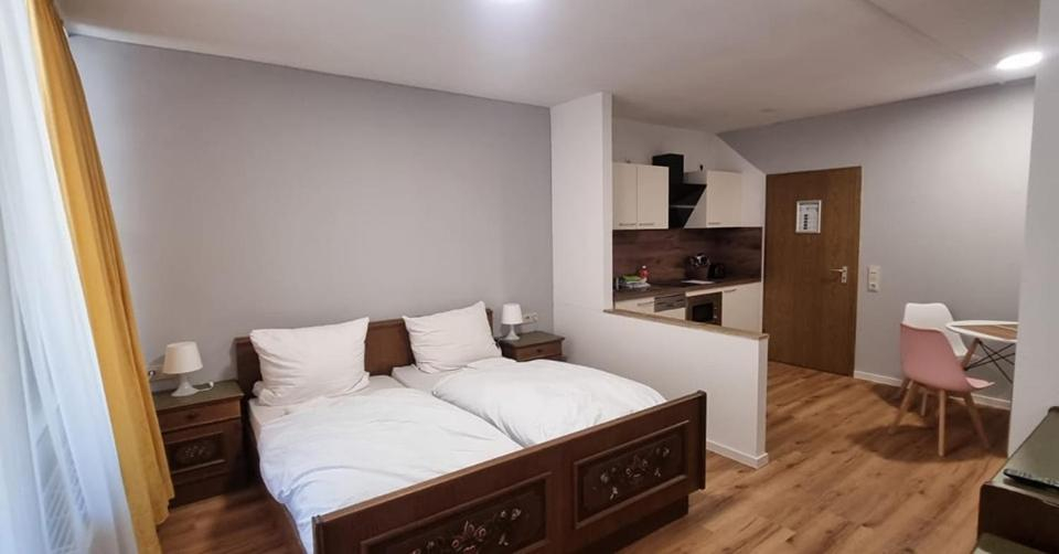 Bedroom 4, Landhotel Wasgau, SĂĽdwestpfalz