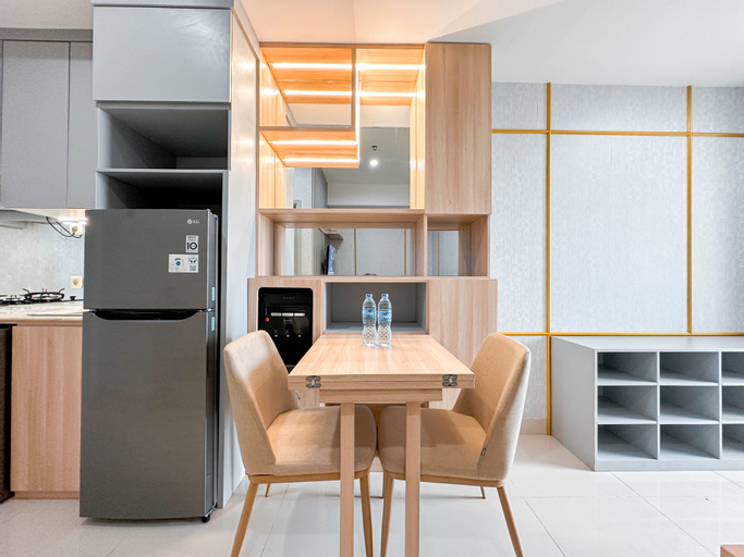 Dining Room 24