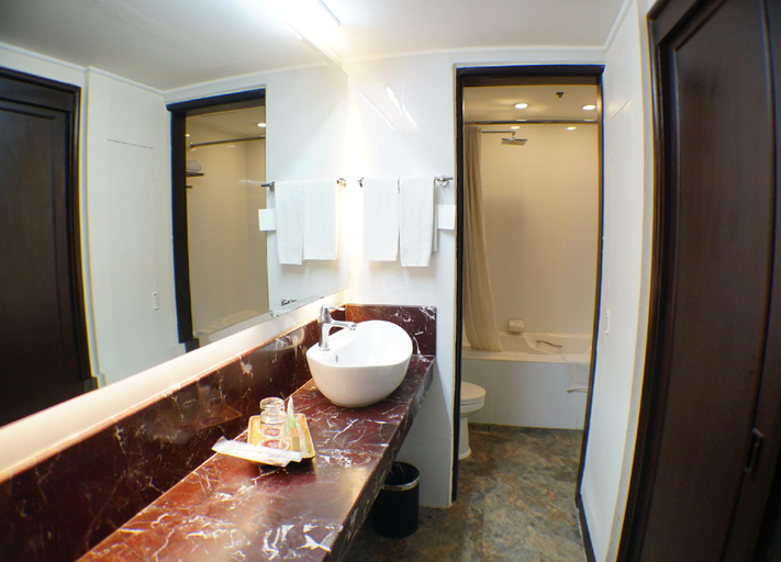 Bathroom 5