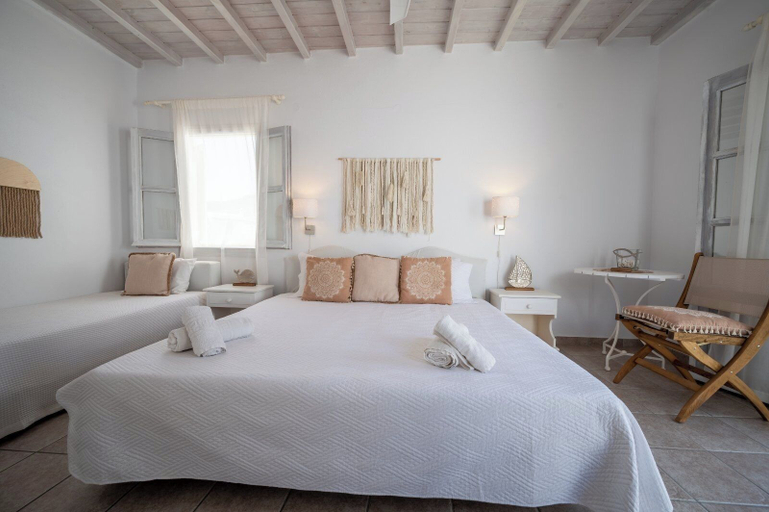 Bedroom 3, Mykonos Twins, South Aegean
