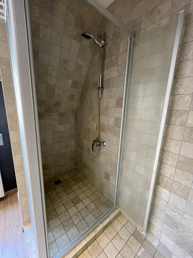 Bathroom 3, Villa tomorrowland 2024, Antwerpen
