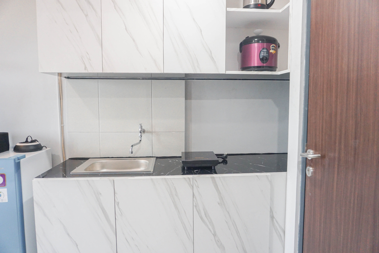 Others 4, Cozy And Homey Studio at Riverdale Apartment By Travelio, Cikarang