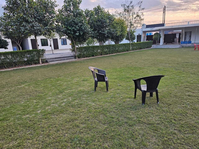 Others 4, Govind Resort, Mathura