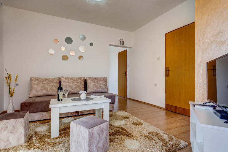 Others 5, Libra Apartments