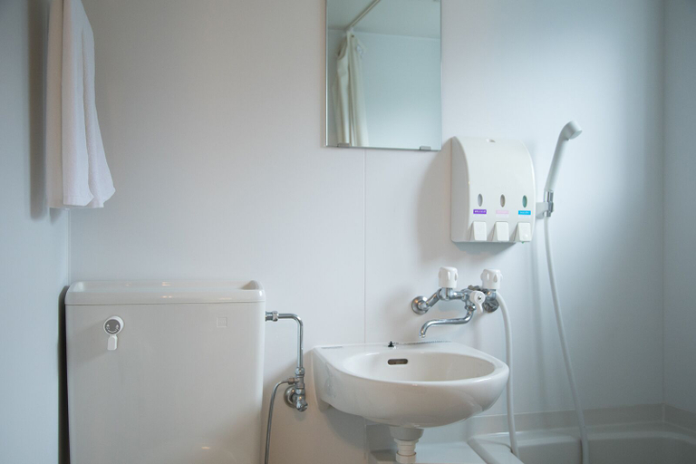 Bathroom 3, Hotel El Faro, Onagawa
