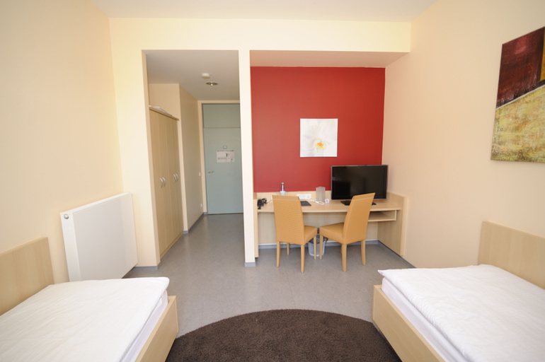 Bedroom 5, Sporthotel Borussia Düsseldorf, Düsseldorf