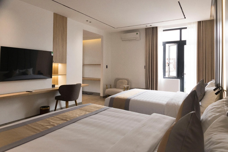 Bedroom 13