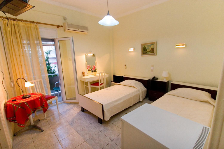 Bedroom 2, ΩΚΕΑΝΙΣ, Central Greece
