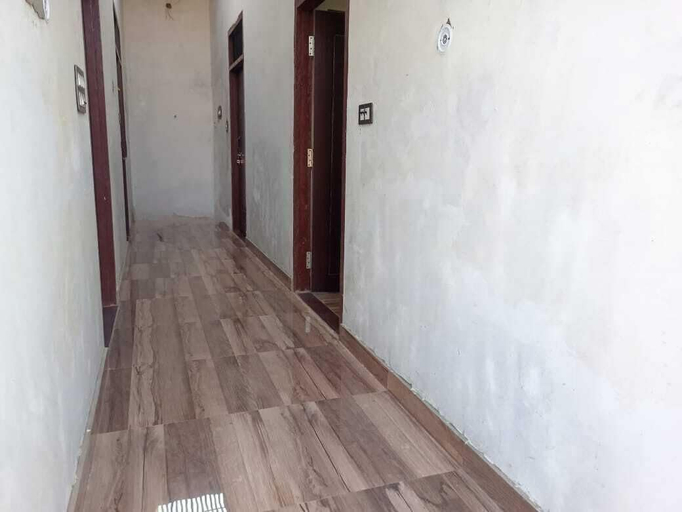 Others 1, Vinayak Guest House, Faizabad