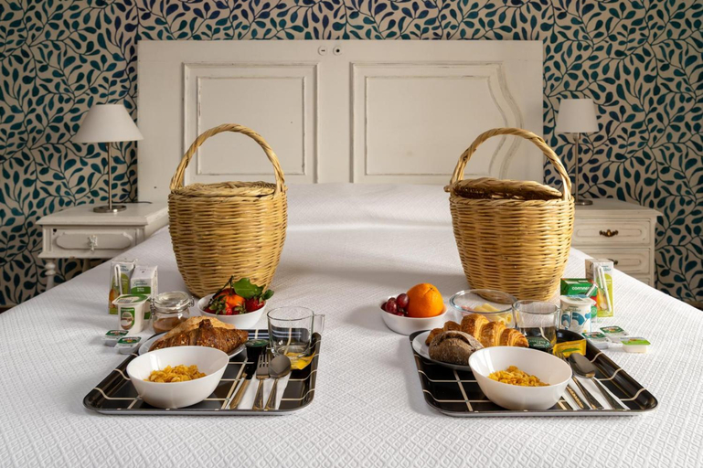 Food & Drinks 4, Wallis Rato, Lisbon