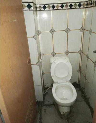 Bathroom 3, Capital O 94359 Aurora Guest House, South Tangerang