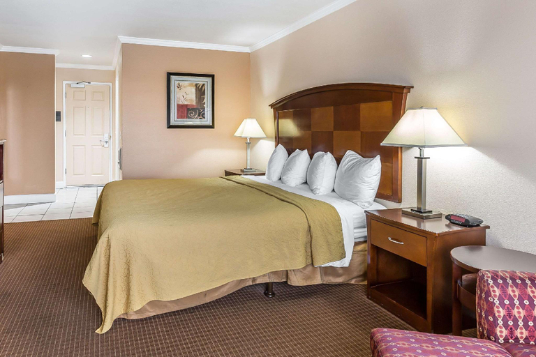 Bedroom 14