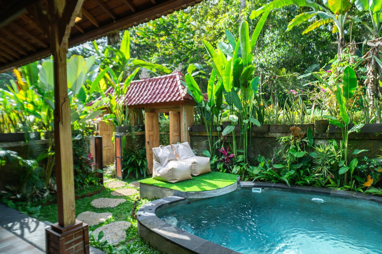 Swimming Pool 12