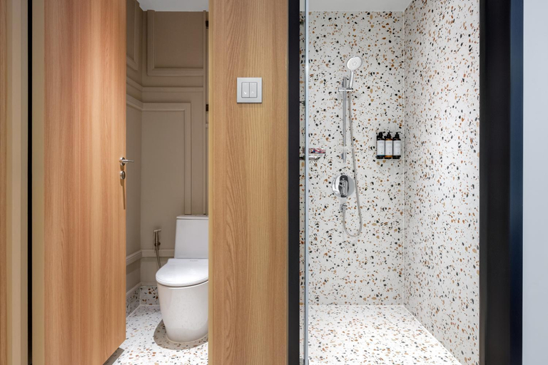 Bathroom 11