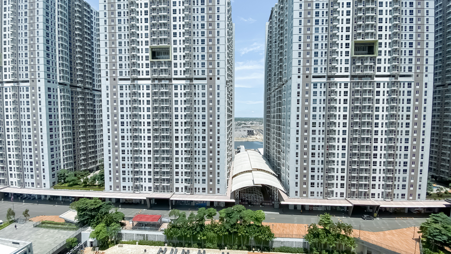 Exterior & Views, Stunning and Spacious 1BR Apartment at Tokyo Riverside By Travelio, Tangerang