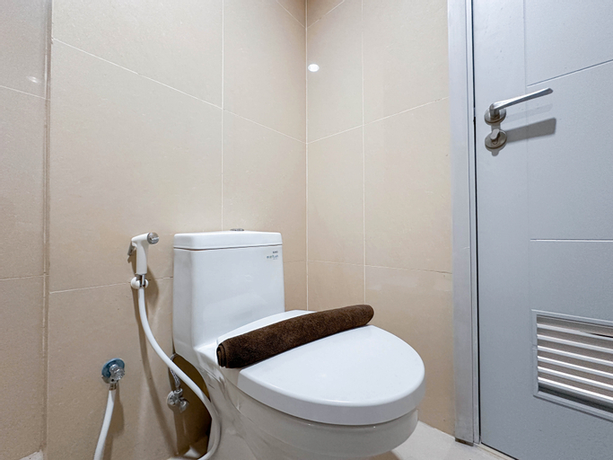Bathroom 8