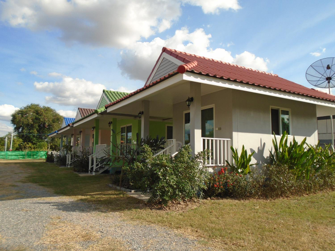 4, Chomna Resort Buayai, Bua Yai