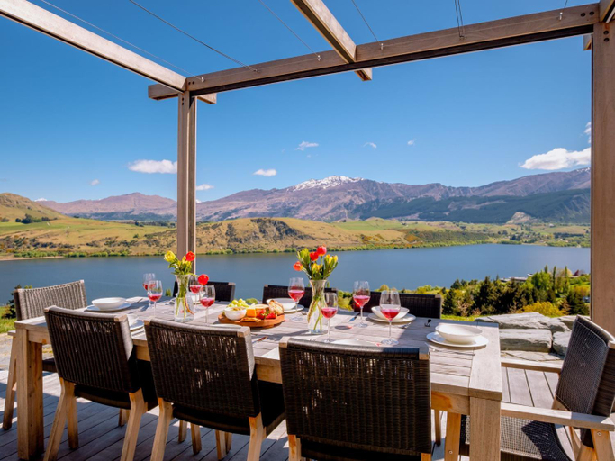 Food & Drinks 2, Sicilian Luxury Retreat, Queenstown-Lakes